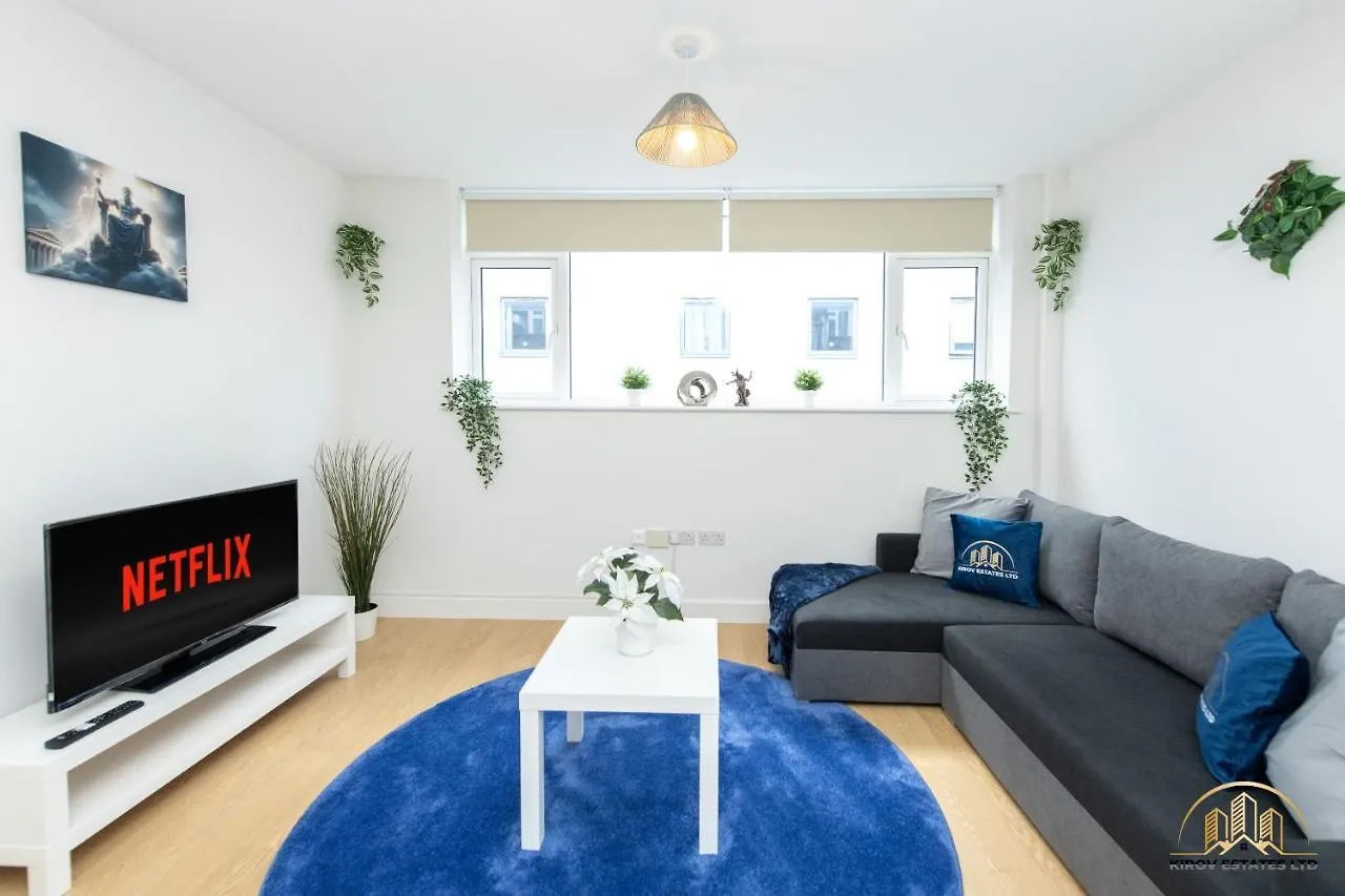 Zeus Apartment - The Thunder Of Town Southampton 0*,